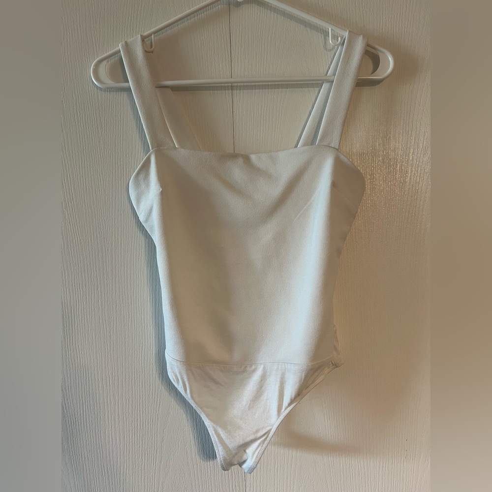 Lulu's White Square-Neck Tank Bodysuit